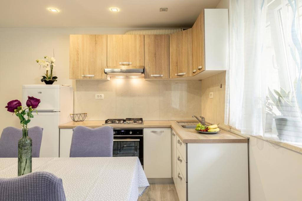 Central Apartment Josko - Combine Parking&Beach&Old Town Split Exterior foto